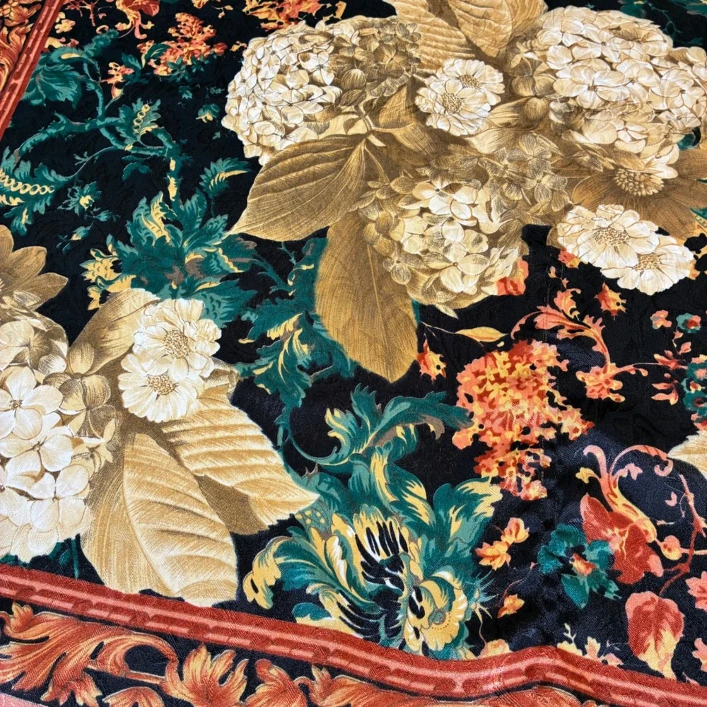 The Limited Scarf Floral Baroque Square Italy Regency Hydrangea Sophisticated